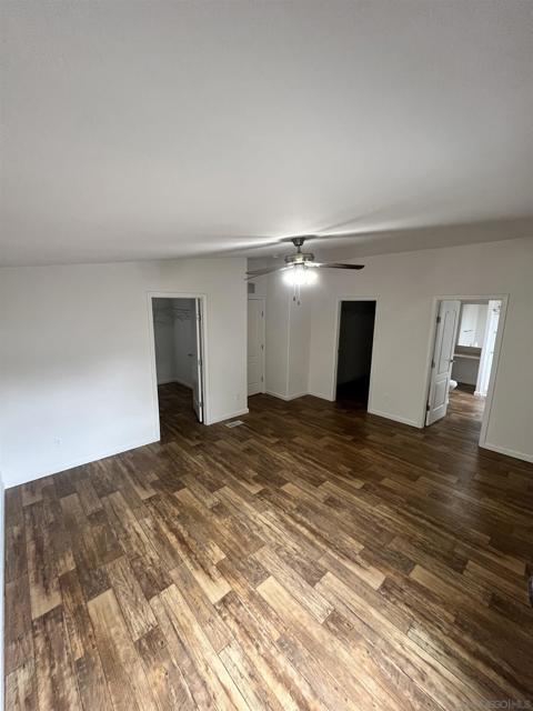 1219 E Barham Dr, San Marcos CA: https://media.crmls.org/mediaz/c398cc8e-3cad-4e92-b58d-365a7ce0d59f.jpg