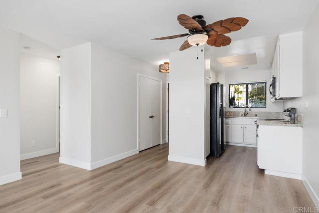 Detail Gallery Image 3 of 27 For 245 Fairlee Ln, Encinitas,  CA 92024 - 2 Beds | 2 Baths