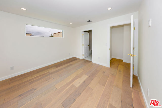 1441 Livonia Avenue, Los Angeles CA: https://media.crmls.org/mediaz/c399155a-d676-4949-b4fe-cc04bce47fb6.jpg