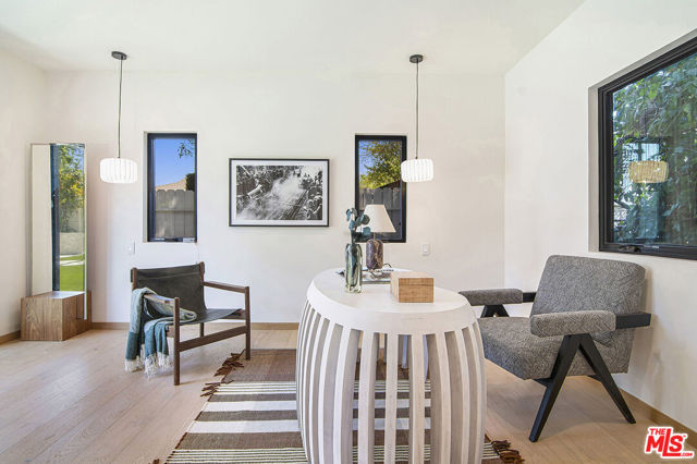 22616 Hatteras Street, Woodland Hills CA: https://media.crmls.org/mediaz/c399b56c-312b-4655-ae66-0def7d96e2bf.jpg