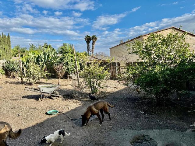 4208 Esmail Avenue, Keyes CA: https://media.crmls.org/mediaz/c39b3a48-64bc-46f3-9dc7-32a6d91384dd.jpg