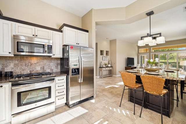 37563 Blue Sky Avenue, Palm Desert CA: https://media.crmls.org/mediaz/c39c26fe-3179-4688-86c0-2ae81d55ffd1.jpg