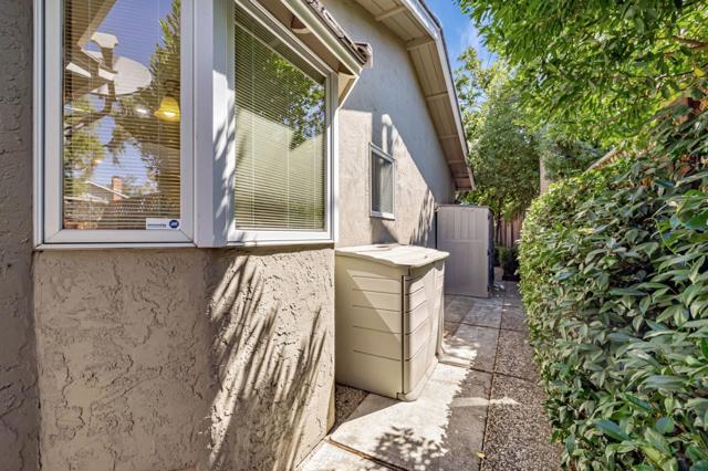 650 Hyde Park, Sunnyvale CA: https://media.crmls.org/mediaz/c39c4e75-fd00-42b4-9bb5-fe184f68f80b.jpg
