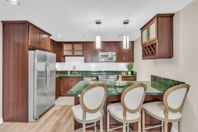 Detail Gallery Image 2 of 26 For 2382 Hosp Way #143,  Carlsbad,  CA 92008 - 2 Beds | 1 Baths