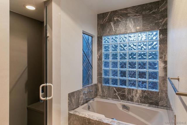 10164 Vivera Dr, La Mesa CA: https://media.crmls.org/mediaz/c39c8a20-11b8-4005-bcc1-681bb58d8758.jpg