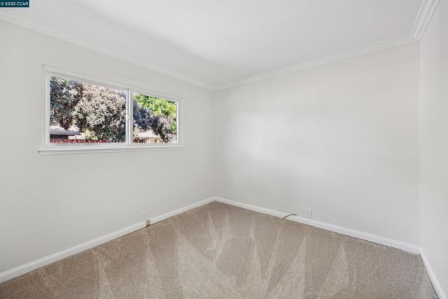 4697 Canary Dr, Pleasanton CA: https://media.crmls.org/mediaz/c39ca9f3-5a94-40fc-bf04-6f70e419eb40.jpg
