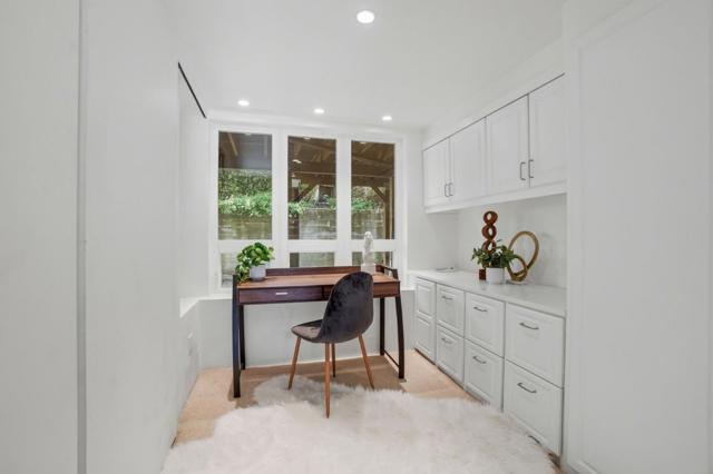 1160 Clayton Street, San Francisco CA: https://media.crmls.org/mediaz/c39cce57-b0b9-4469-8e1d-181835e4235e.jpg