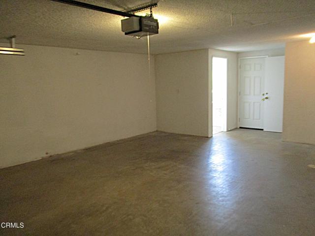 1935 Oakwood Avenue, Sierra Madre CA: https://media.crmls.org/mediaz/c39d15ca-392b-4a69-991b-a396fc0ee761.jpg