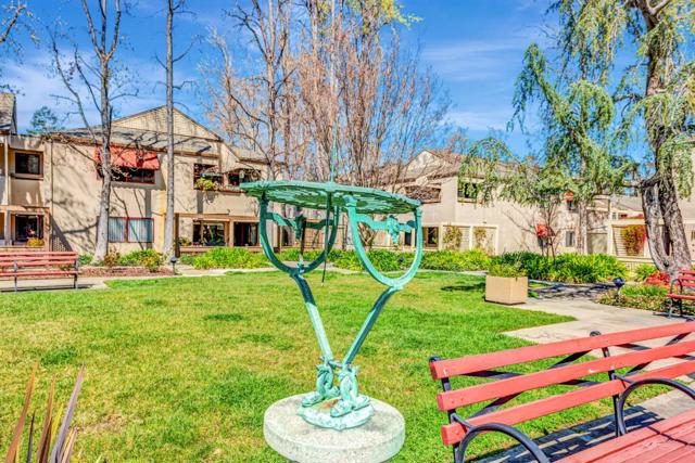 453 Alberto Way, Los Gatos CA: https://media.crmls.org/mediaz/c39d8acb-03b1-4c84-a8d6-cf6da54de0ad.jpg