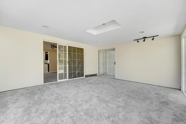 2391 Heather Street, Simi Valley CA: https://media.crmls.org/mediaz/c39d919d-219f-421c-a3c7-83c710dc0841.jpg