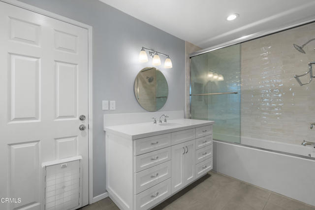 2102 Buena Vista Drive, Camarillo CA: https://media.crmls.org/mediaz/c39de061-efa8-48e9-a14c-c01bd479f7a2.jpg