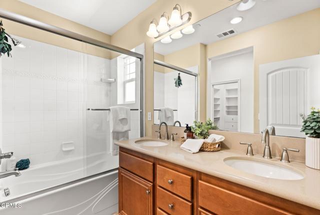 Detail Gallery Image 29 of 65 For 8240 Silver Cir, Ventura,  CA 93004 - 3 Beds | 2/1 Baths