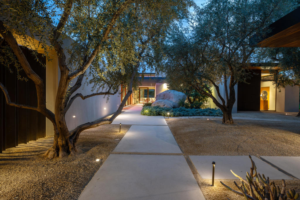 MLS #219138513DA image #2