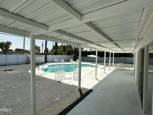 Detail Gallery Image 4 of 23 For 422 N Farrell Dr, Palm Springs,  CA 92262 - 3 Beds | 2/1 Baths