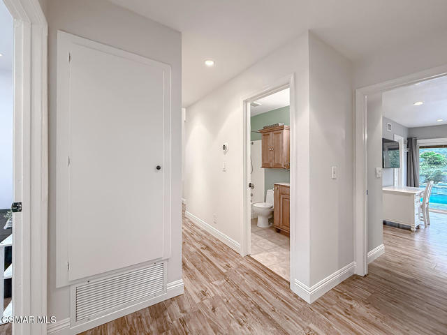 751 Muirfield Avenue, Simi Valley CA: https://media.crmls.org/mediaz/c3a39ad3-dbeb-4d82-b127-ce325b2cd1aa.jpg