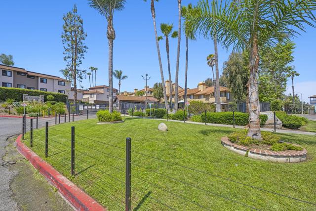 955 Postal Way, Vista CA: https://media.crmls.org/mediaz/c3a43fd0-b6e0-470b-ab0f-4efc3aba3f97.jpg
