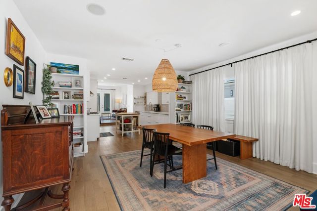 4139 Camero Avenue, Los Angeles CA: https://media.crmls.org/mediaz/c3a44cff-7fcc-4bbf-b64d-e0c2ec490685.jpg