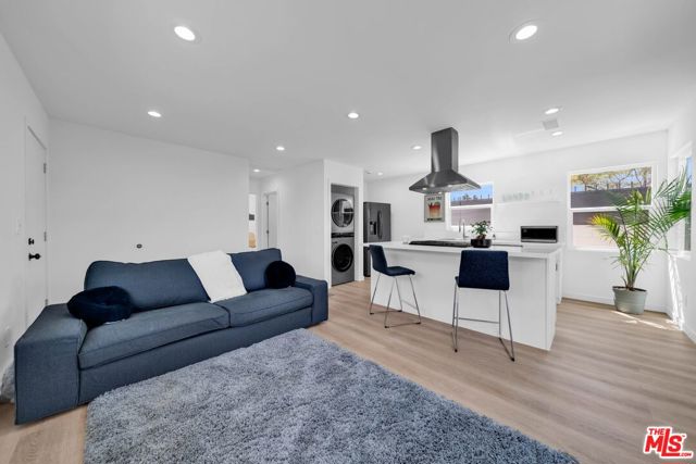 9611 S Vermont Avenue, Los Angeles CA: https://media.crmls.org/mediaz/c3a45197-8d6f-47d6-b427-4dba04b5ba72.jpg