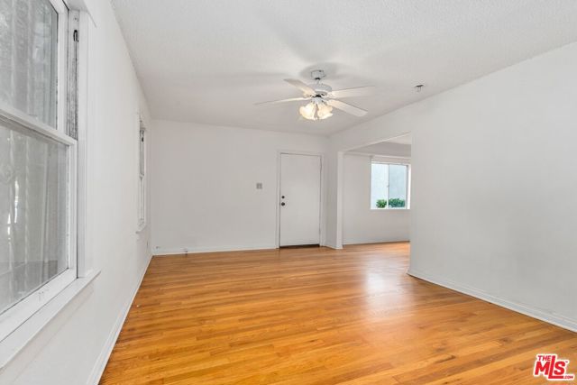 1507 14th Street, Santa Monica CA: https://media.crmls.org/mediaz/c3a49881-8ec3-4b63-a645-5dac2990b8dd.jpg