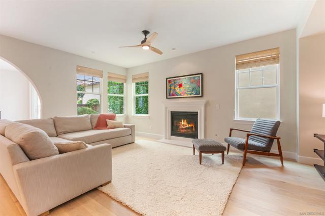 13571 Lopelia Meadows Pl, San Diego CA: https://media.crmls.org/mediaz/c3a4c300-fcee-45df-b024-da4f8f7e0e9a.jpg