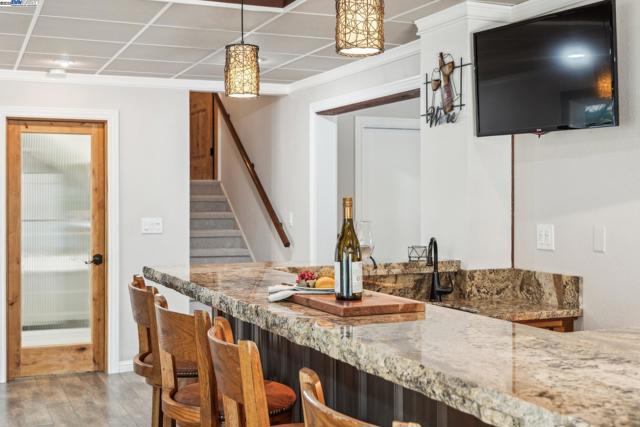 4613 Mirador Dr, Pleasanton CA: https://media.crmls.org/mediaz/c3a5261c-0a02-4089-bf02-b5b176459dc4.jpg