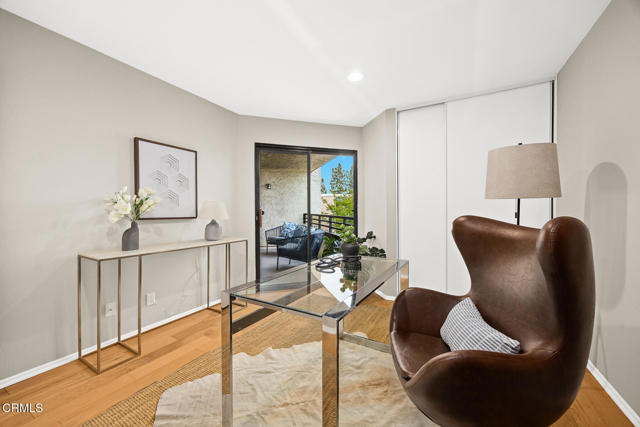 4499 Via Marisol, Los Angeles CA: https://media.crmls.org/mediaz/c3a6310e-cf4b-4861-852b-f23d3b702e80.jpg