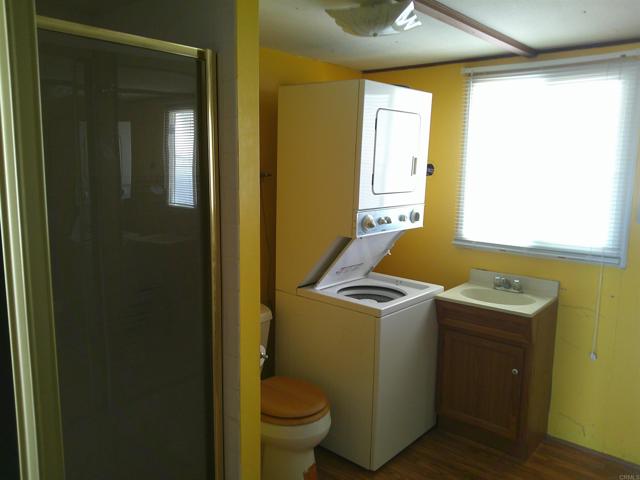 Detail Gallery Image 16 of 21 For 410 S 1st St Spc 62,  El Cajon,  CA 92019 - 2 Beds | 2 Baths