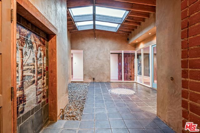 16141 Bayberry Place, Sherman Oaks CA: https://media.crmls.org/mediaz/c3a82cb5-4737-43d0-a40e-d59a26fb2f4b.jpg