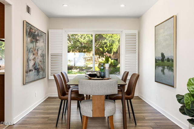2365 Henrietta Avenue, La Crescenta CA: https://media.crmls.org/mediaz/c3a93b0c-568e-4389-b5b3-599fb02f194e.jpg