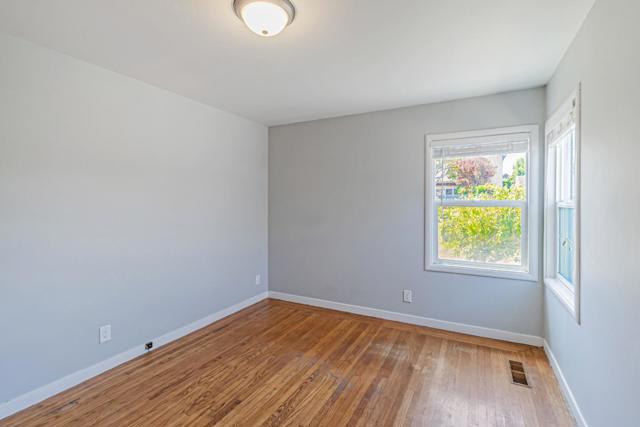 624 Filbert Street, Half Moon Bay CA: https://media.crmls.org/mediaz/c3aa0bde-93c8-42c4-9c80-98f9f0d406f8.jpg