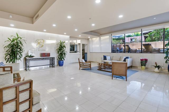 230 W Laurel Street, San Diego CA: https://media.crmls.org/mediaz/c3aa1661-e501-4dfa-9f15-307b403d8c20.jpg