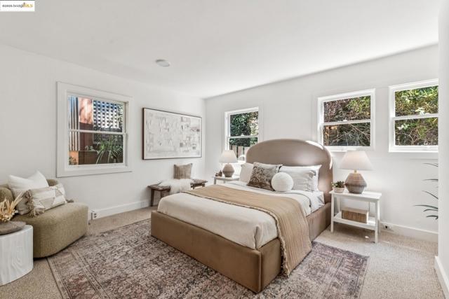 3176 Jordan Rd, Oakland CA: https://media.crmls.org/mediaz/c3aa6955-067c-4eaf-9c12-c891eef27c7e.jpg