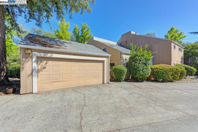 Image 1 of 42 For 8039 Arcade Lake Ln