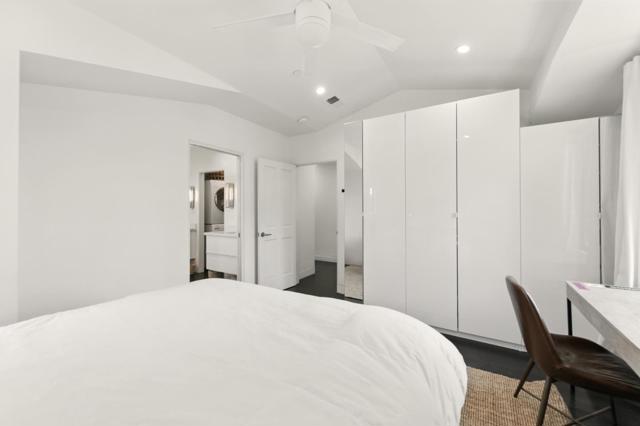 543 8th Avenue, Menlo Park CA: https://media.crmls.org/mediaz/c3aba003-f486-42f8-801d-e08675594daf.jpg