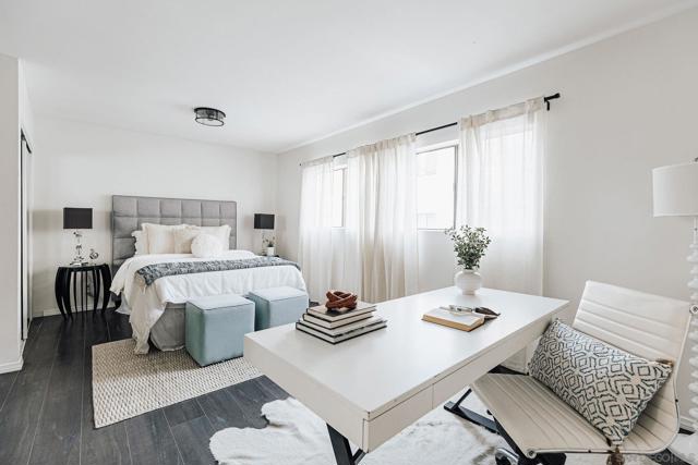 4652 Don Lorenzo Dr, Los Angeles CA: https://media.crmls.org/mediaz/c3abaa4b-b346-4169-9711-39e2a169cebd.jpg