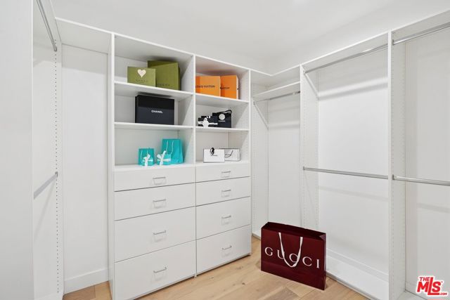 4254 Motor Avenue, Culver City CA: https://media.crmls.org/mediaz/c3aceb66-d5df-4e07-b3b2-cb6bf8329dd8.jpg