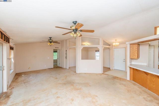 31 Rocky Road, Weaverville CA: https://media.crmls.org/mediaz/c3ada8b5-0fa6-48c0-9e59-d5de7aea49ef.jpg