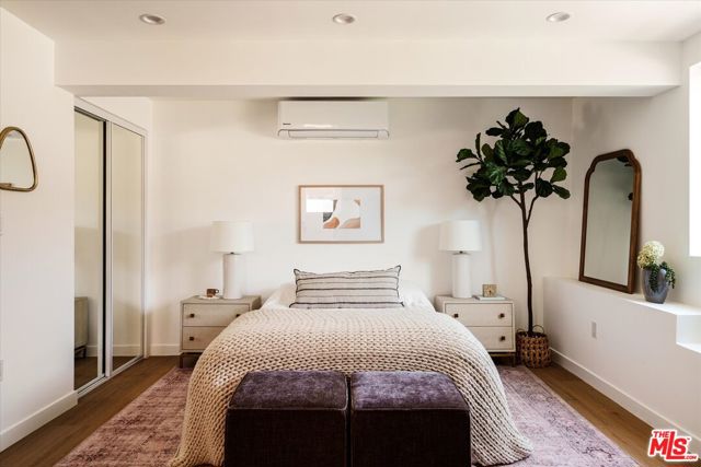 2038 Wollam Street, Los Angeles CA: https://media.crmls.org/mediaz/c3add400-b383-4528-baa2-2299d14e4003.jpg
