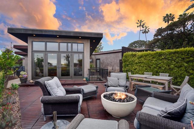 Detail Gallery Image 5 of 33 For 152 7th St, Del Mar,  CA 92014 - 3 Beds | 3/1 Baths