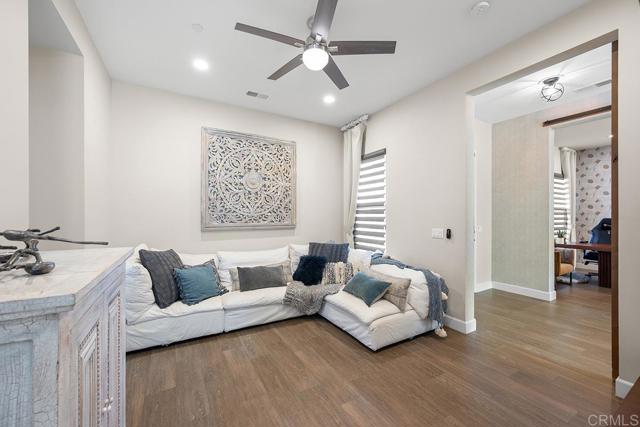 Detail Gallery Image 38 of 75 For 3224 Corte Melano, Chula Vista,  CA 91914 - 4 Beds | 3/1 Baths