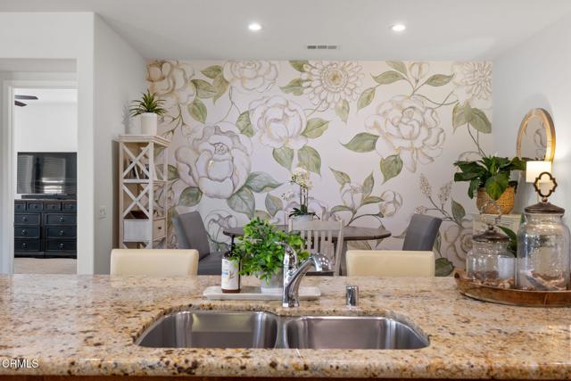 Detail Gallery Image 22 of 53 For 9700 Kingsport Pl, Bakersfield,  CA 93306 - 2 Beds | 2/1 Baths