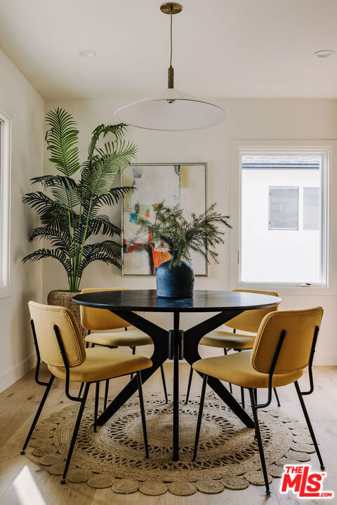 5168 Emporia Avenue, Culver City CA: https://media.crmls.org/mediaz/c3b1a5d4-49ef-47c3-bda2-ed07a2b4ec52.jpg