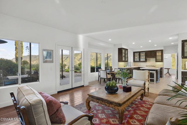 29845 Vista Del Arroyo, Agoura Hills CA: https://media.crmls.org/mediaz/c3b2b0ea-0bcf-4d26-80f2-6efaee1ef97f.jpg