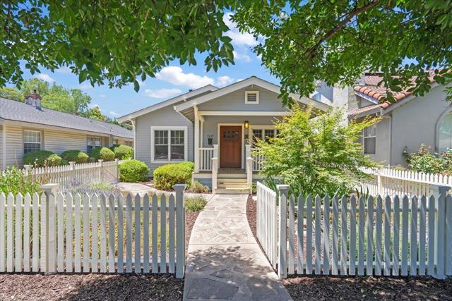7631 Church Street, Gilroy CA: https://media.crmls.org/mediaz/c3b36983-24bf-4262-900a-a031a685c959.jpg