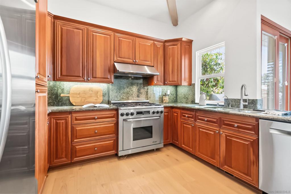 226 Stratford Park Cir - photo 17