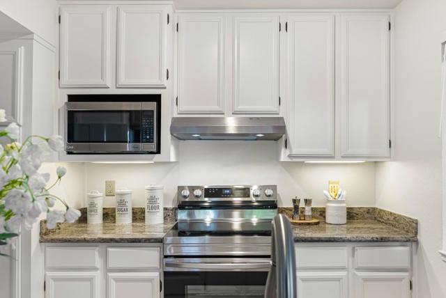 181 Centre Street, Mountain View CA: https://media.crmls.org/mediaz/c3b462ba-75d4-4e83-860c-65b58dc95469.jpg