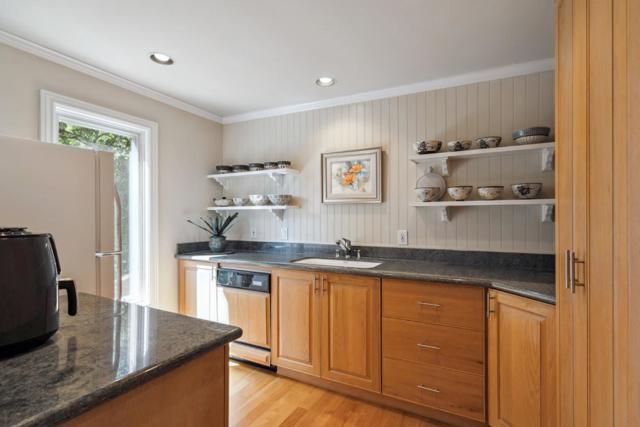 55 Vista Verde Way, Portola Valley CA: https://media.crmls.org/mediaz/c3b56059-b9de-4024-a36f-f09d53ae772f.jpg