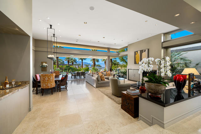 45 Mirada Circle, Rancho Mirage CA: https://media.crmls.org/mediaz/c3b5801f-ef97-4267-9ce1-749db03e9c11.jpg