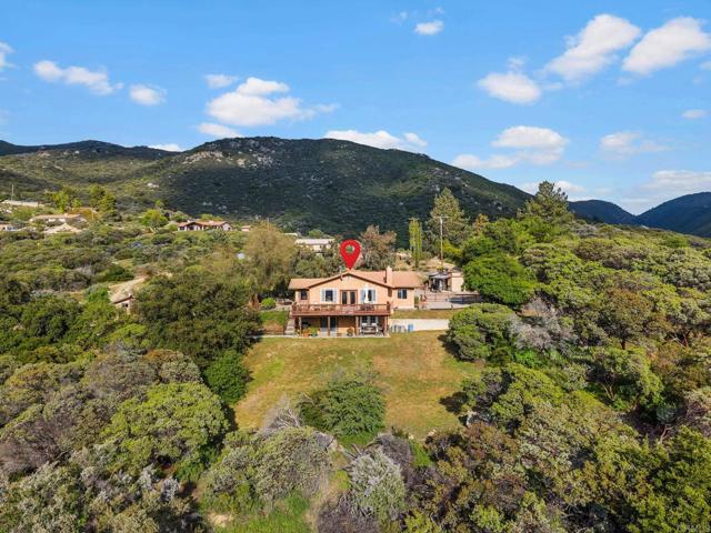 27751 Highway 79, Santa Ysabel CA: https://media.crmls.org/mediaz/c3b597c2-0a6c-4ac8-a8a0-6ae06c22ef10.jpg