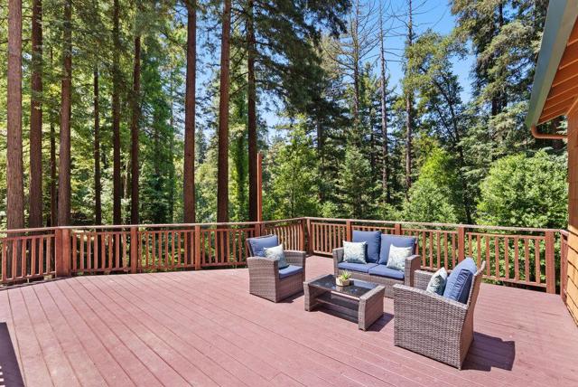1116 Lakeside Drive, Felton CA: https://media.crmls.org/mediaz/c3b60348-8a95-4881-bb30-0ad0404cf0cb.jpg